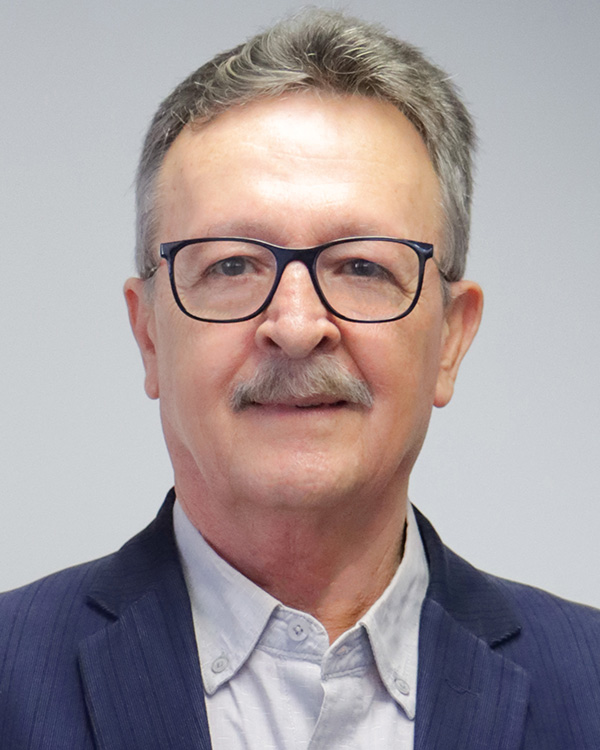 Dr. Carlos Karam Quiñones