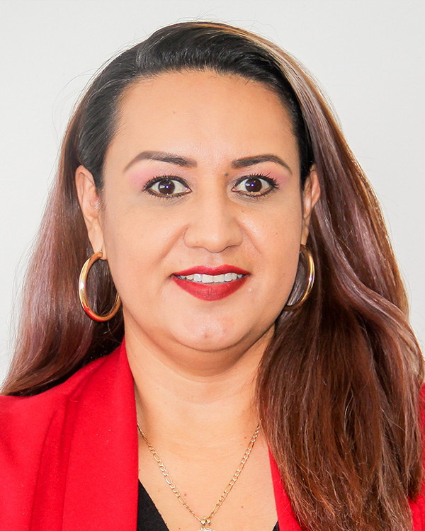 Lic. Elena Valenzuela